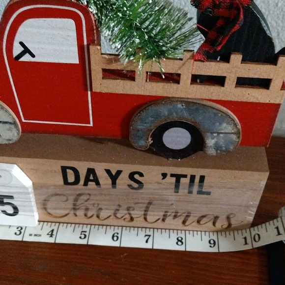 Red Truck Christmas Countdown - Picture 3 of 5